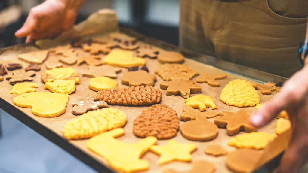A tray of freshly baked cookies.